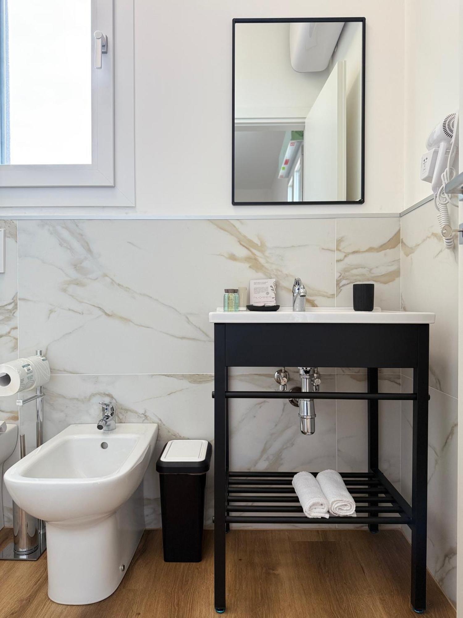 Infinity House - Eleganza Moderna Tra Treviso E Venezia 호텔 Casièr 외부 사진