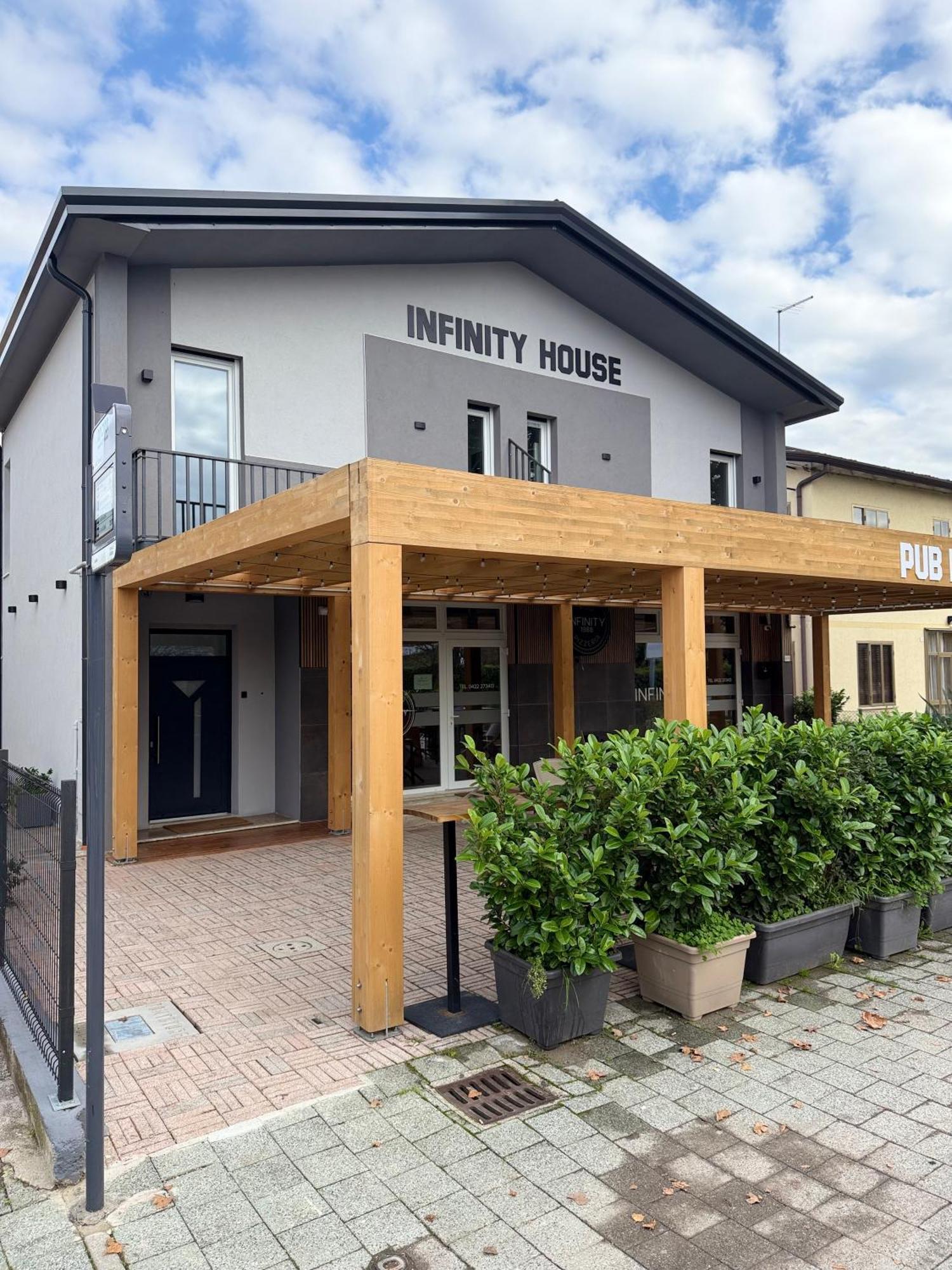Infinity House - Eleganza Moderna Tra Treviso E Venezia 호텔 Casièr 외부 사진